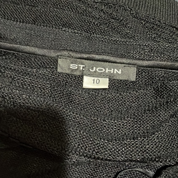 St. John halter - Picture 4 of 5